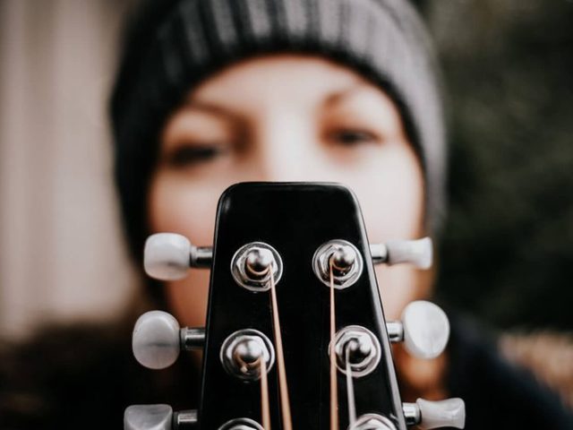 The Many Benefits of Carbon Fiber and Why it Works Well With Musical Instruments